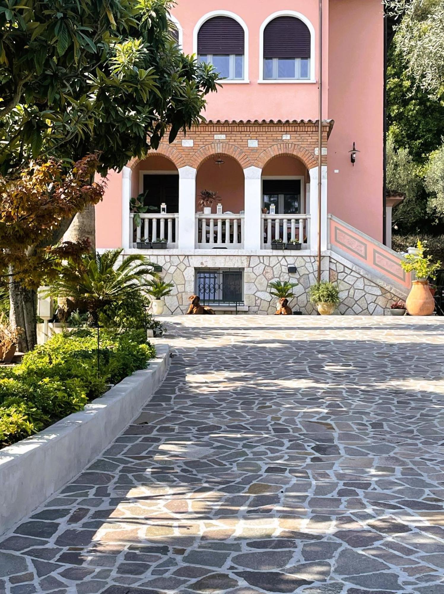 Villa Lou Toscolano Maderno Luaran gambar